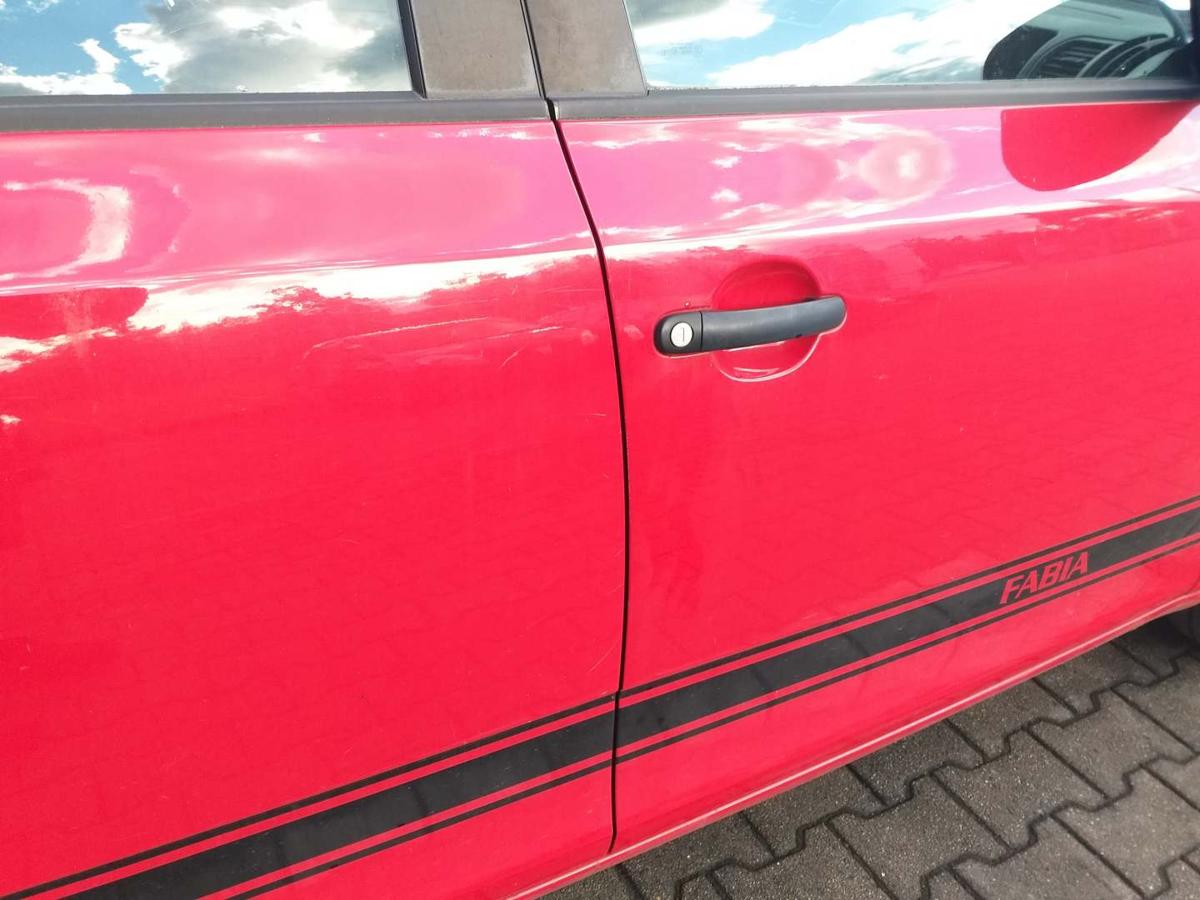 Skoda Fabia 2 5J original Tür vorn rechts Coridarot LF3K Bj.2012